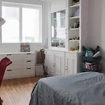 Spacious Cocoon 2 Steps From The Eiffel Tower